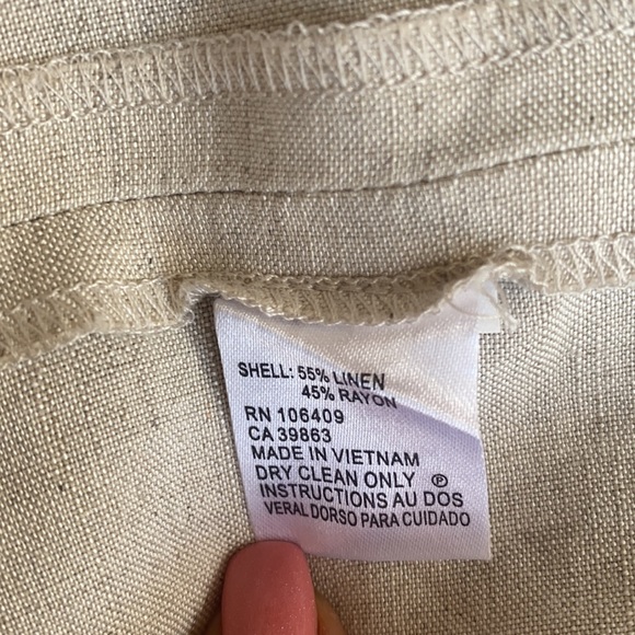 TAHARI - Picture 6 of 9